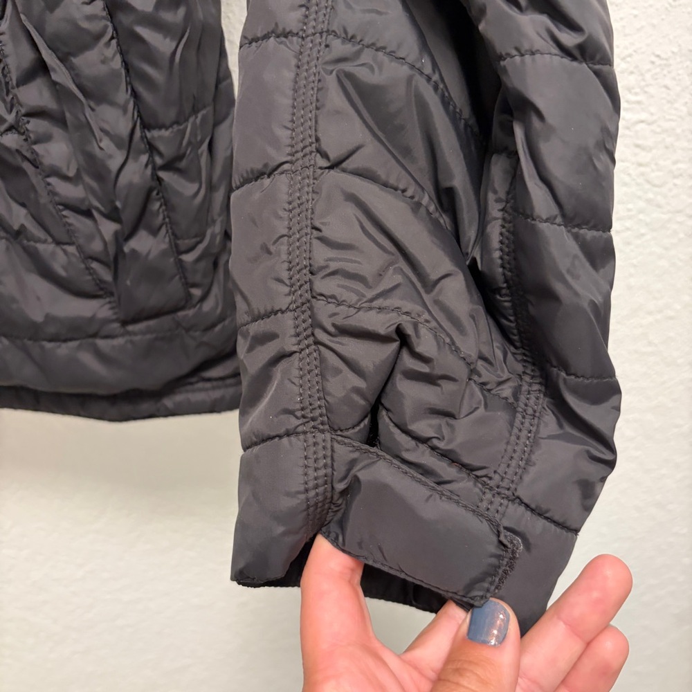 Carhartt Puffer Coat Jacket Mens Size Medium black embroidered hops & grain logo - Picture 3 of 12
